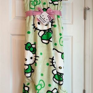 Hello Kitty Green St. Patrick’s Day Throw